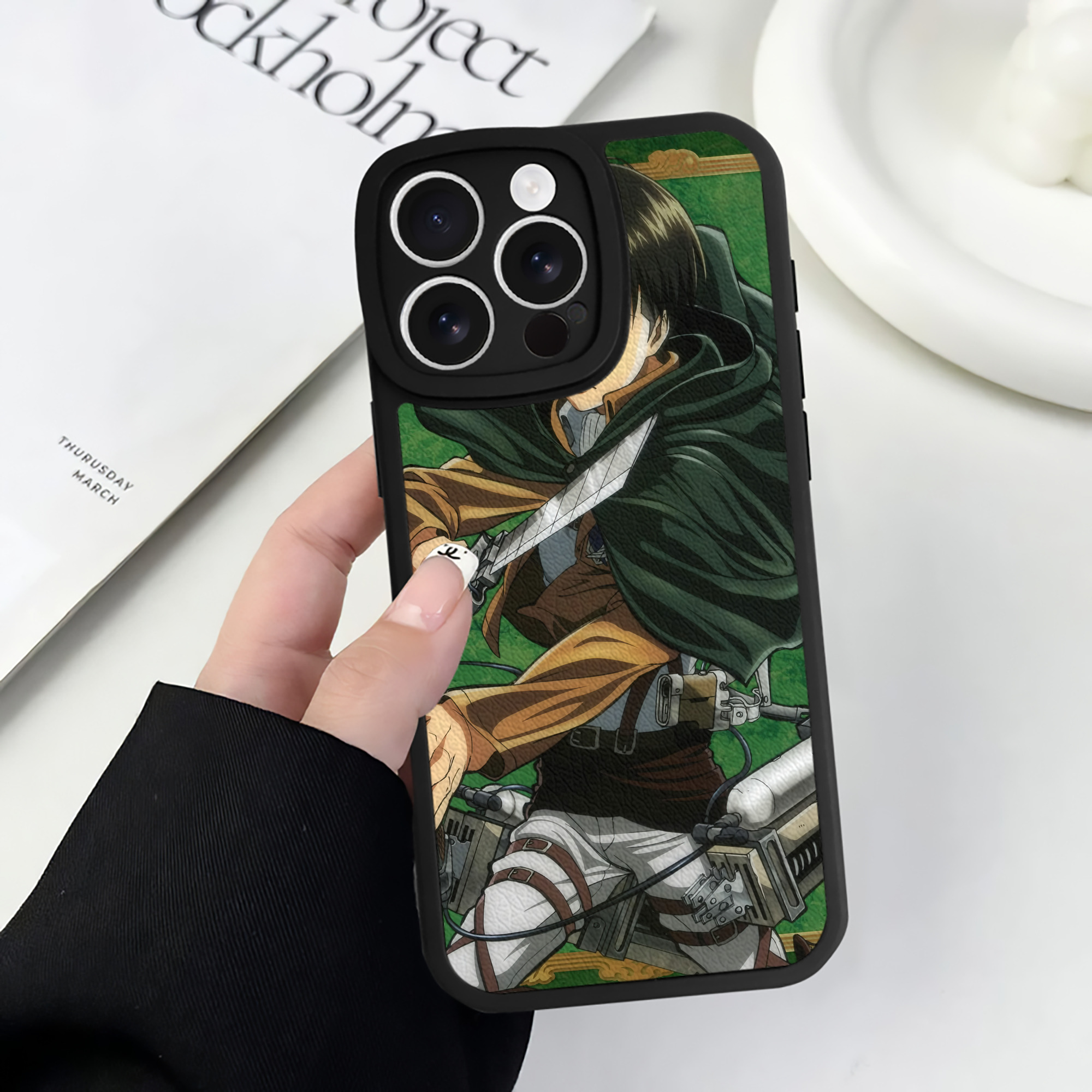 （画像用） 進撃の巨人 Attack on Titan 【iPhone 16シリーズ対応】シリコンスマホケース（レザー調） 材質：シリコン